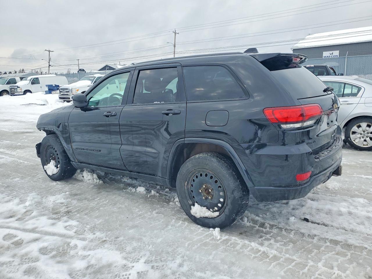 2017 Jeep Grand Cherokee Laredo - zdjęcie 2