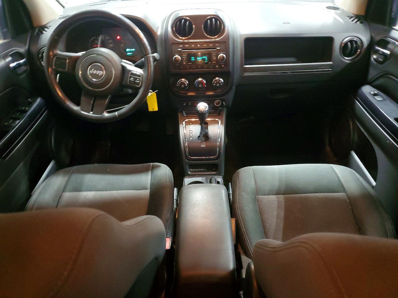 2013 Jeep Compass Latitude - zdjęcie 8