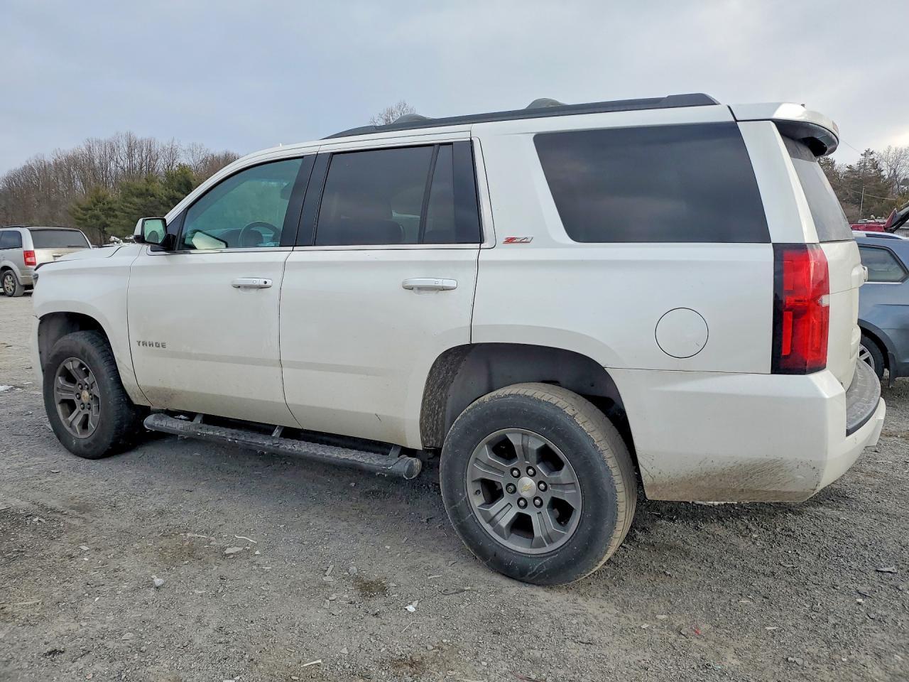2017 Chevrolet Tahoe K1500 Lt - zdjęcie 2