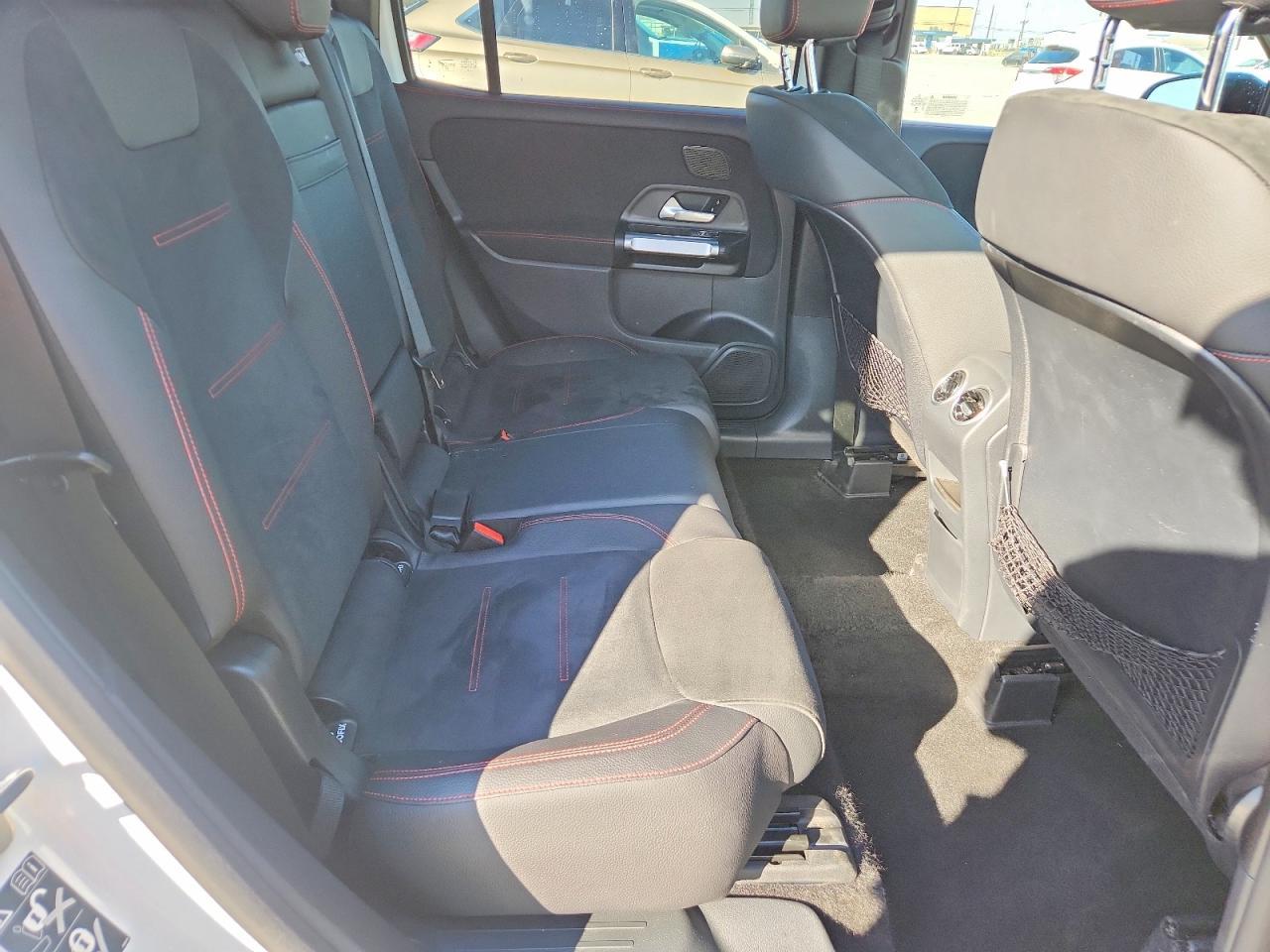 2024 Mercedes-Benz Glb 250 4Matic - zdjęcie 10