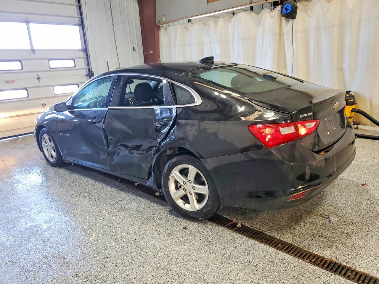 2024 Chevrolet Malibu Lt - zdjęcie 2