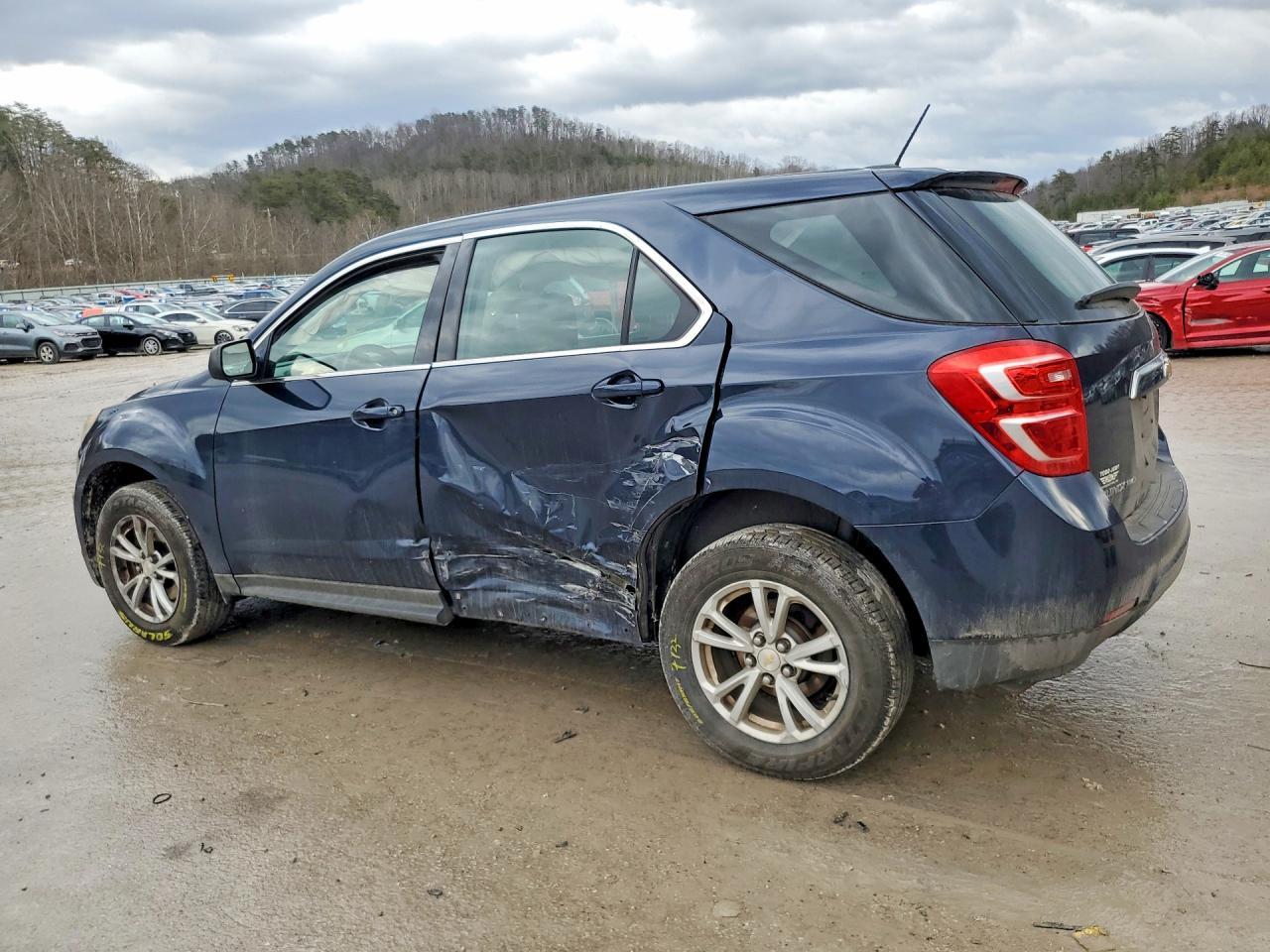 2017 Chevrolet Equinox Ls - zdjęcie 2