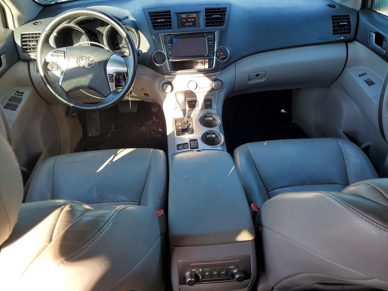 2013 Toyota Highlander Se - zdjęcie 8