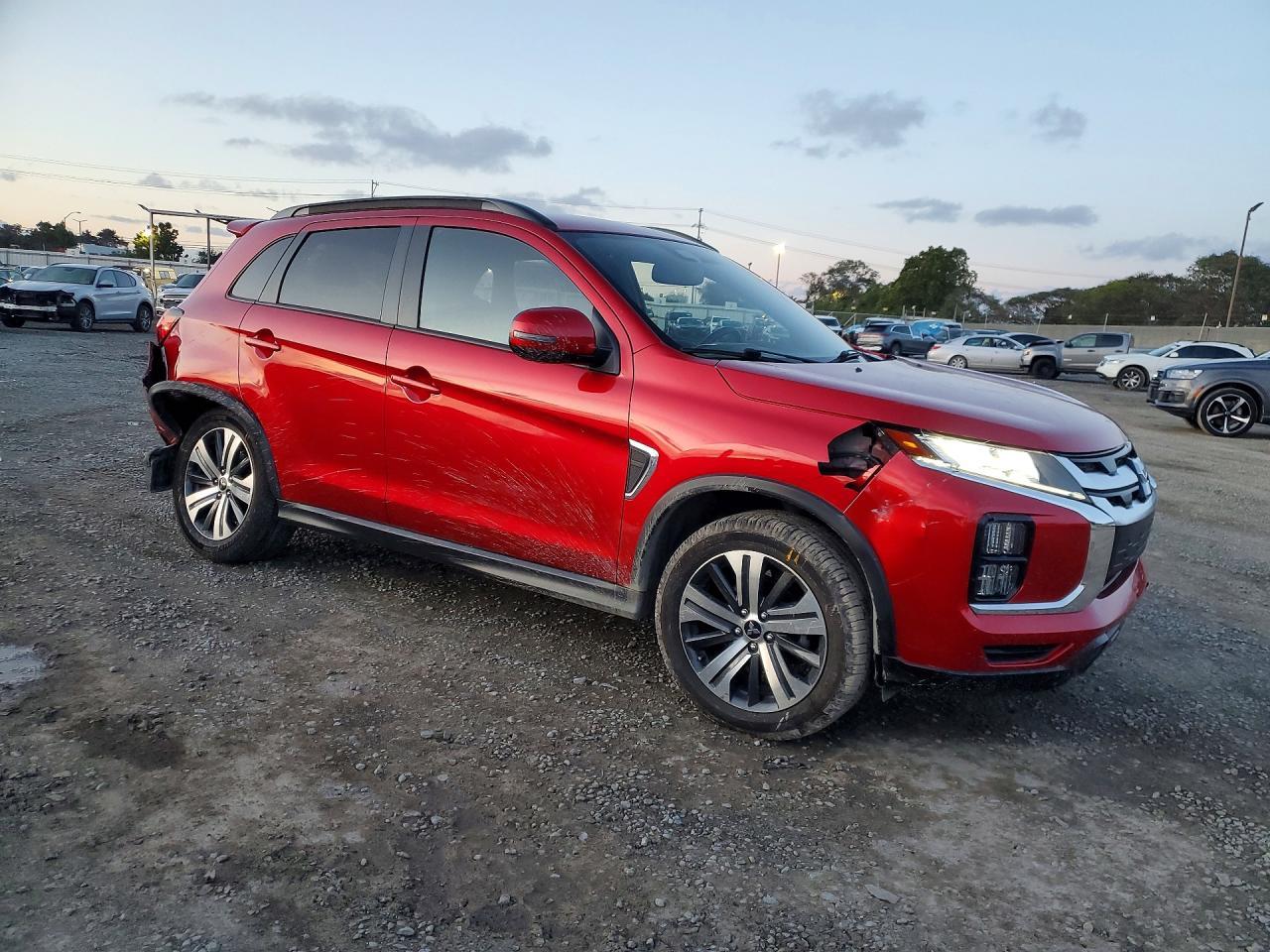 2020 Mitsubishi Outlander Sport Gt - zdjęcie 4