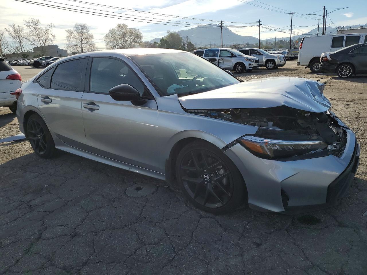 2025 Honda Civic Sport - zdjęcie 4