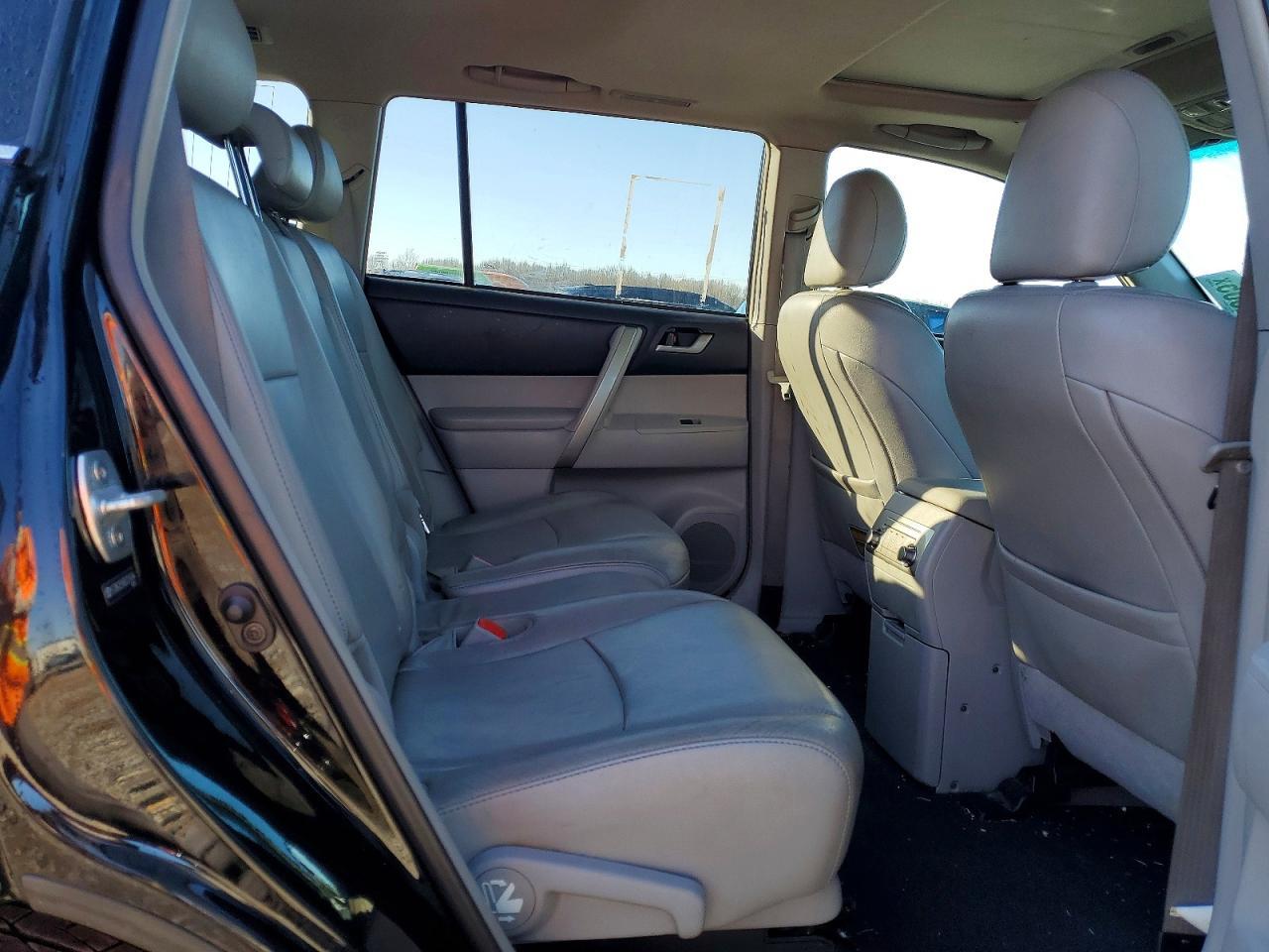 2013 Toyota Highlander Se - zdjęcie 11