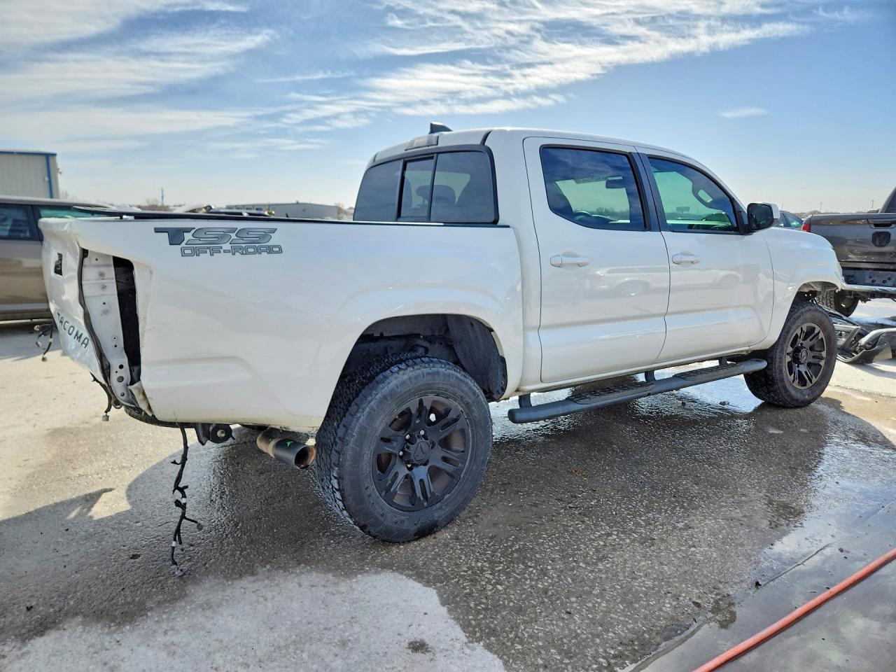 2021 Toyota Tacoma Sr - zdjęcie 3