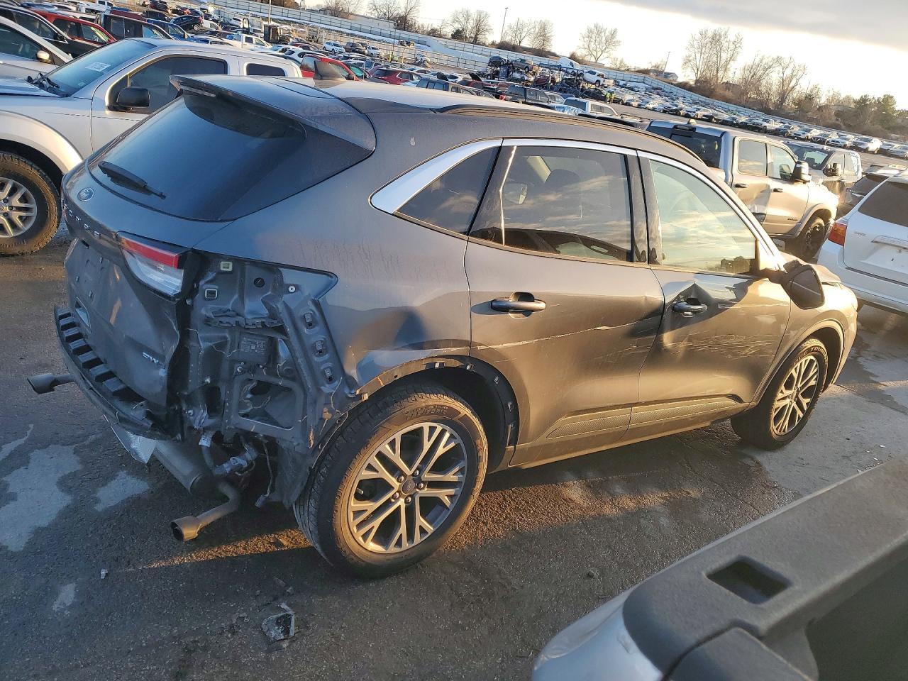 2021 Ford Escape Sel - zdjęcie 3