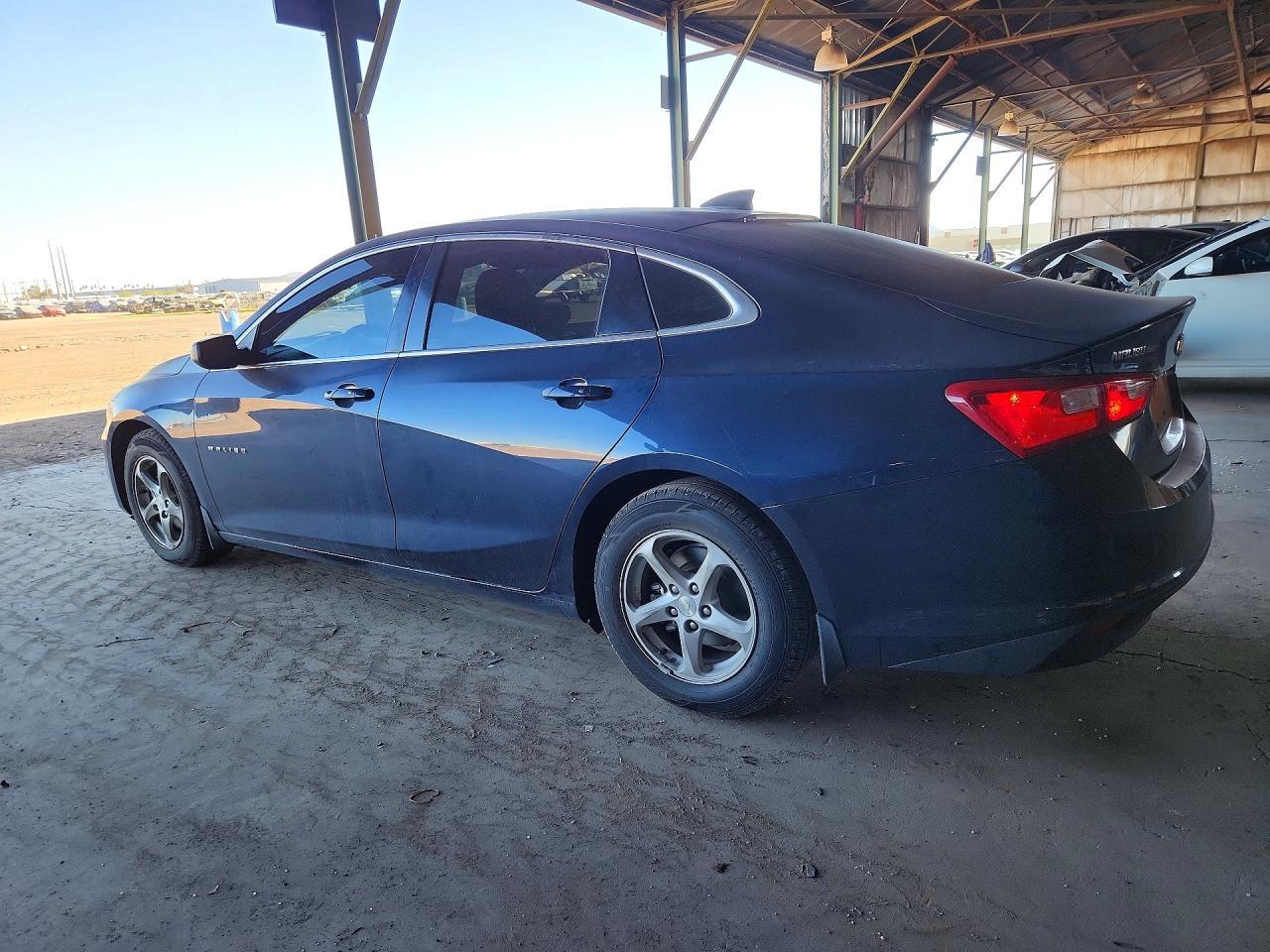 2016 Chevrolet Malibu Ls - zdjęcie 2