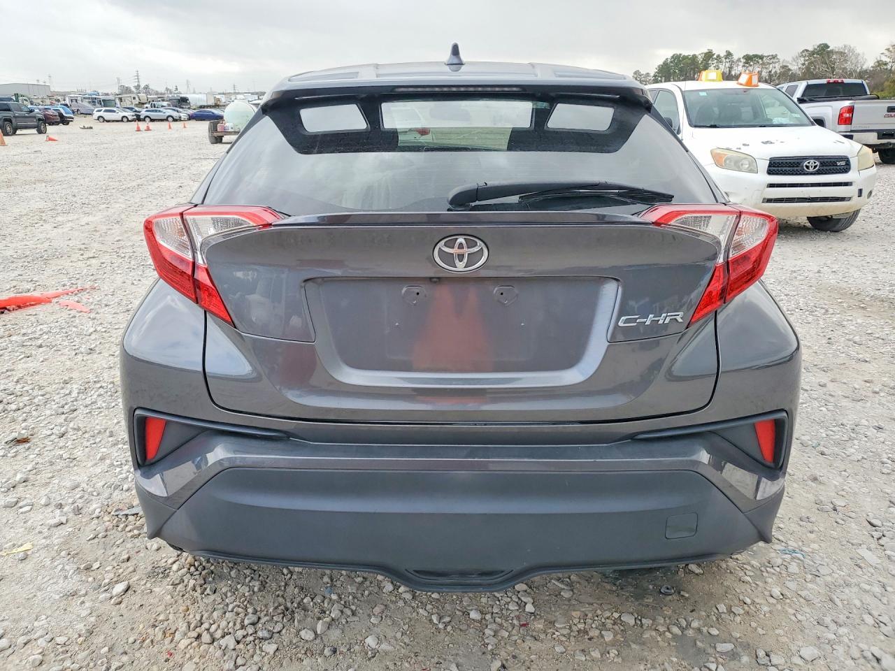 2021 Toyota C-Hr Le - zdjęcie 6