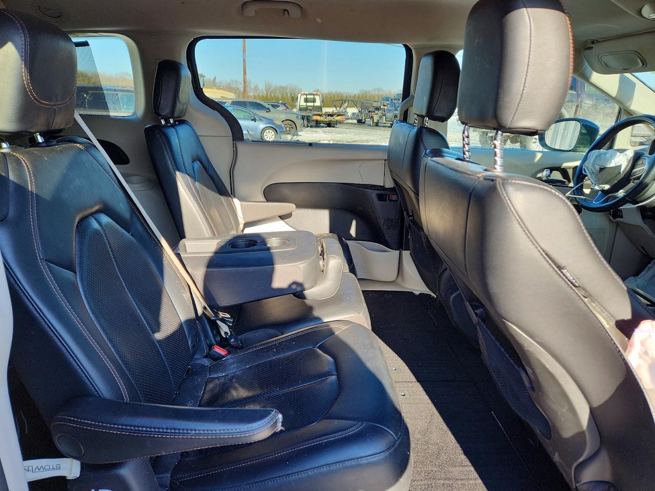 2020 Chrysler Pacifica Touring L - zdjęcie 11