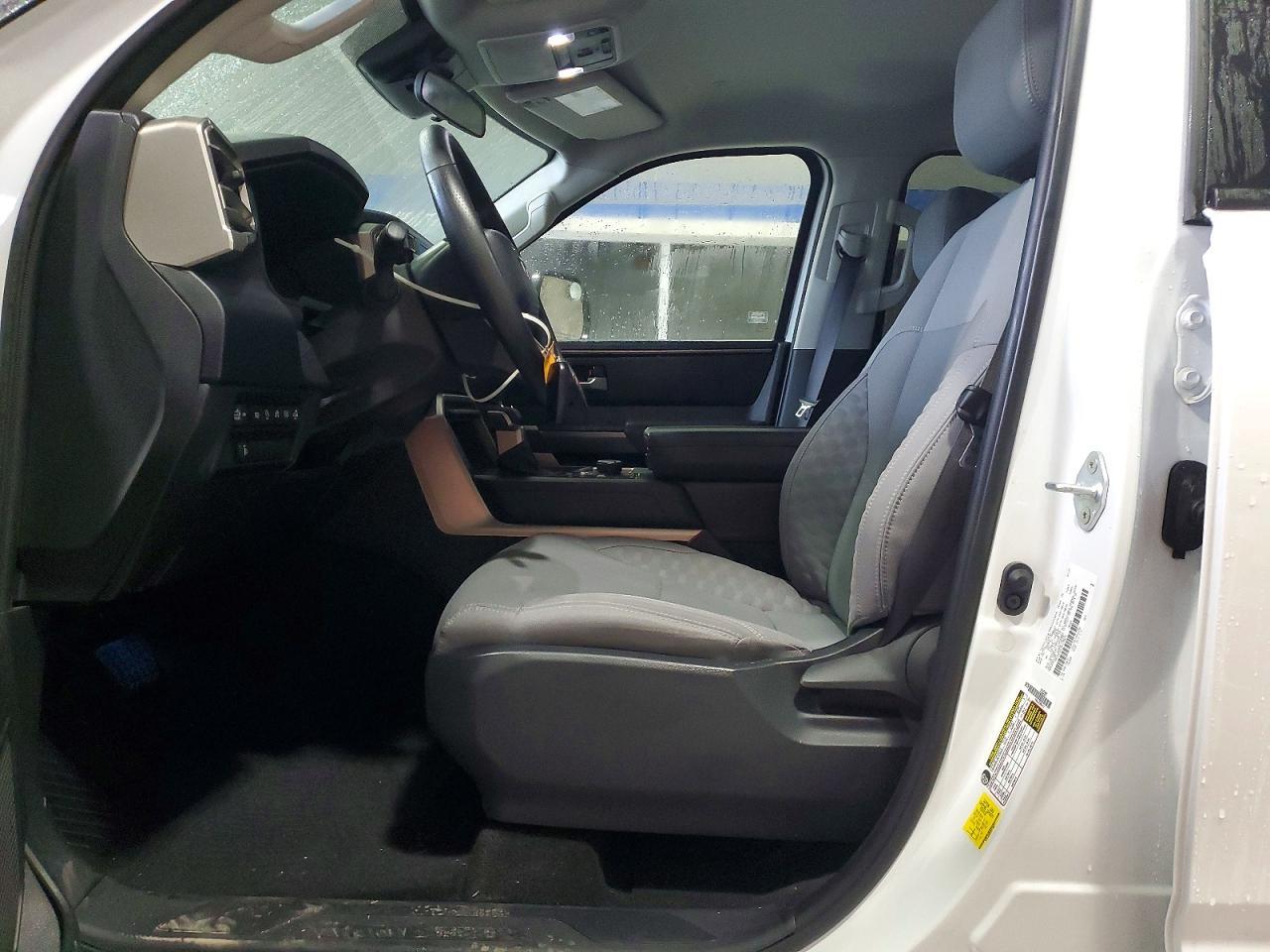 2024 Toyota Tundra Crewmax Sr - zdjęcie 7