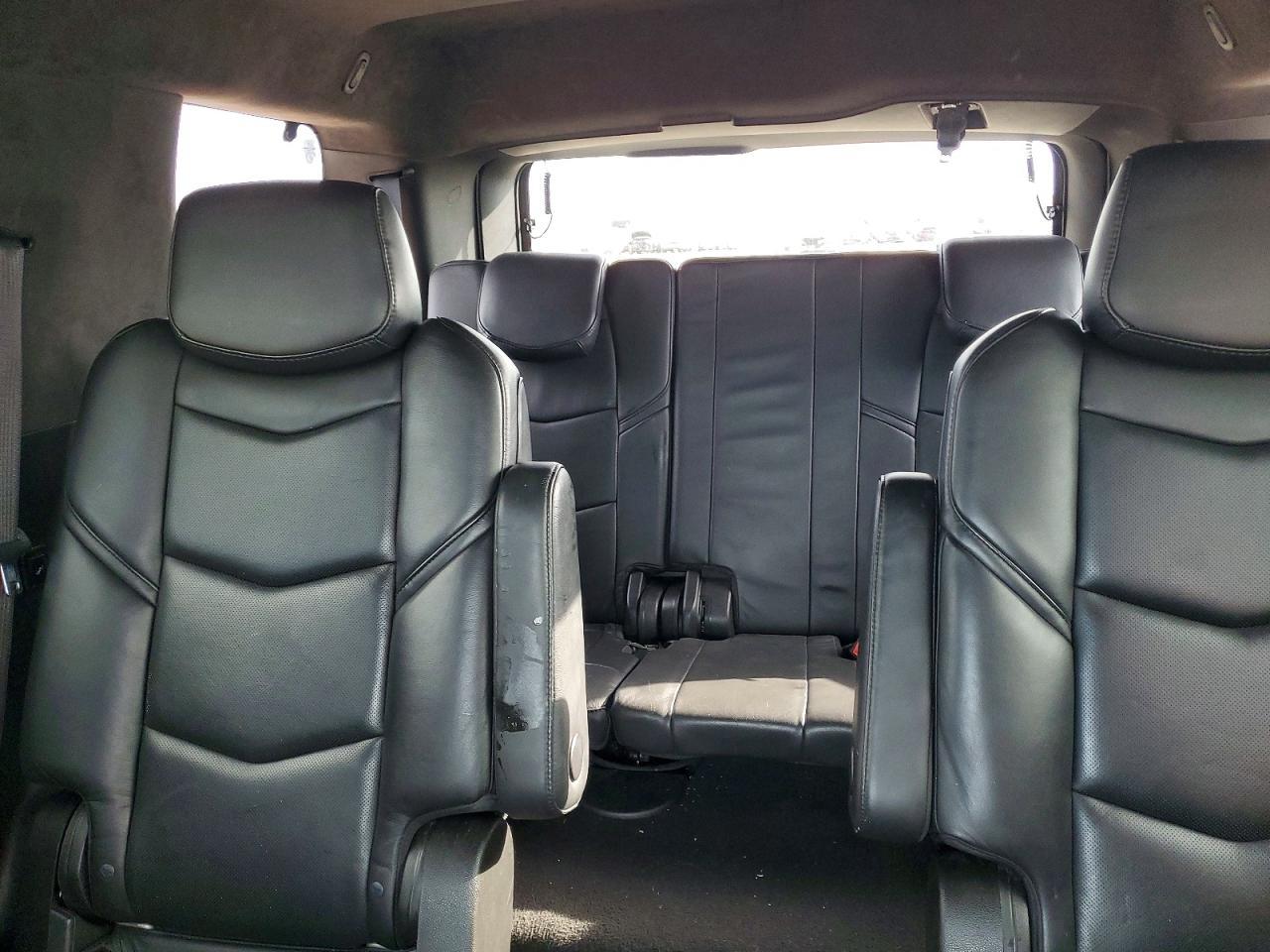 2019 Cadillac Escalade Platinum - zdjęcie 10