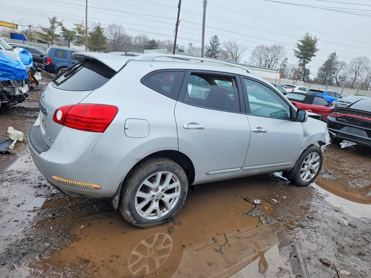 2013 Nissan Rogue S - zdjęcie 3