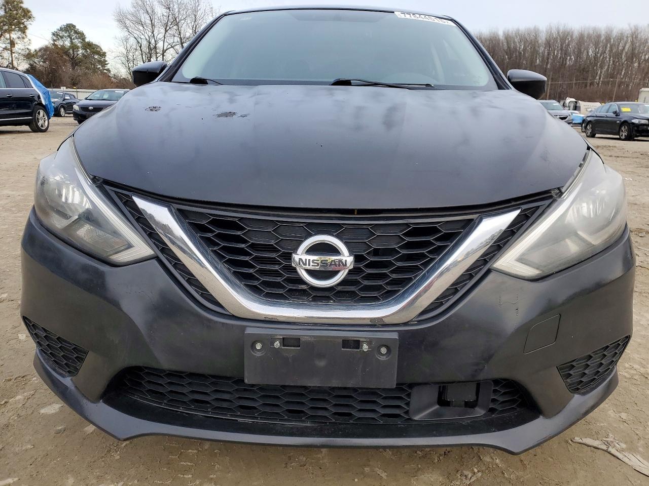 2019 Nissan Sentra S - zdjęcie 5