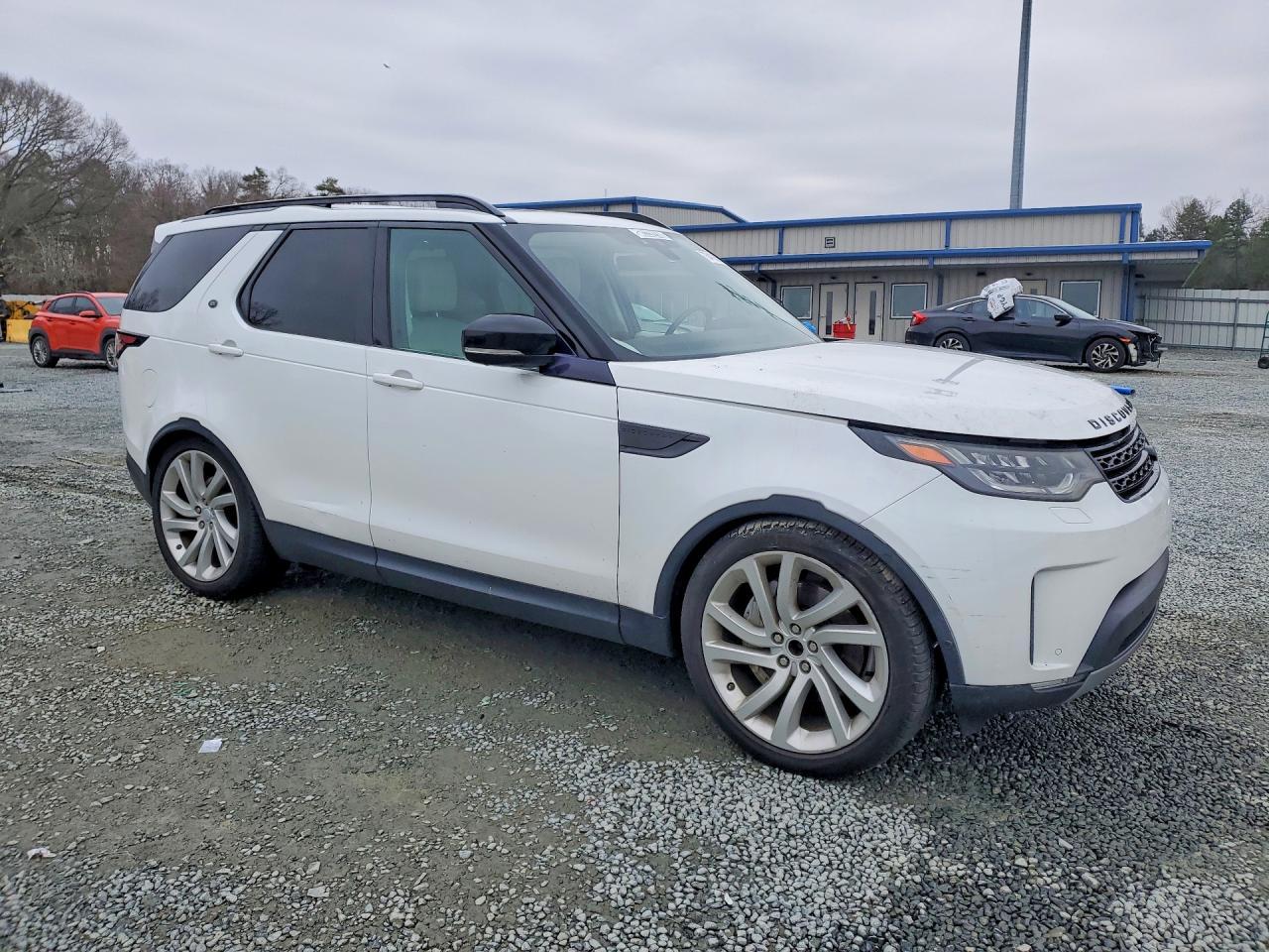 2018 Land Rover Discovery Hse Luxury - zdjęcie 4