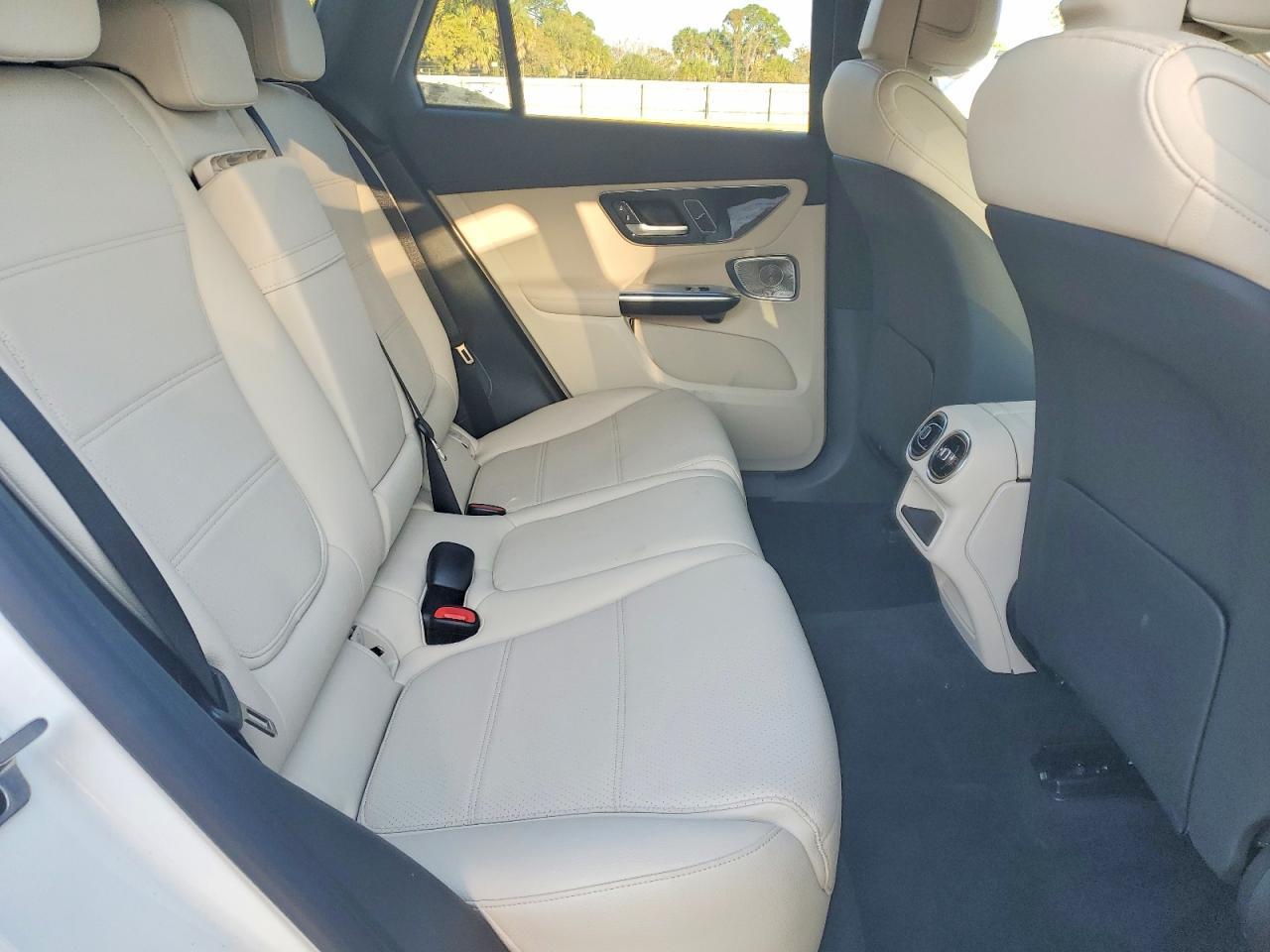 2023 Mercedes-Benz Glc 300 4Matic - zdjęcie 11