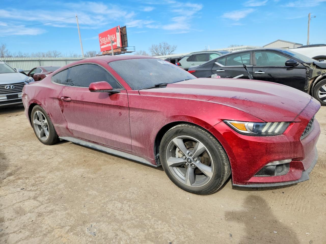 2017 Ford Mustang - zdjęcie 4