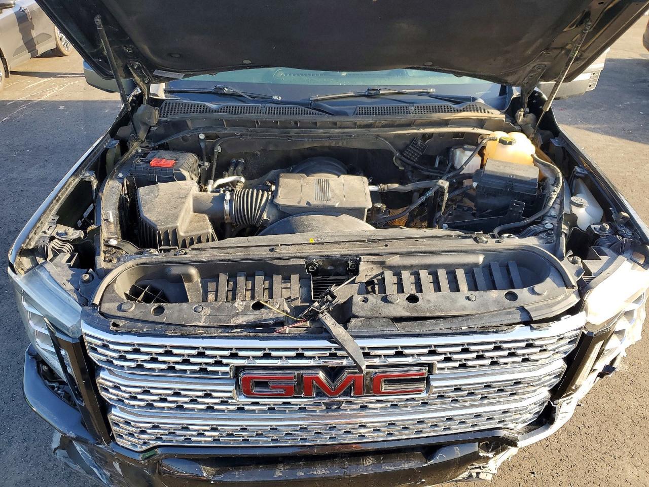 2022 GMC Sierra K2500 Denali - zdjęcie 11