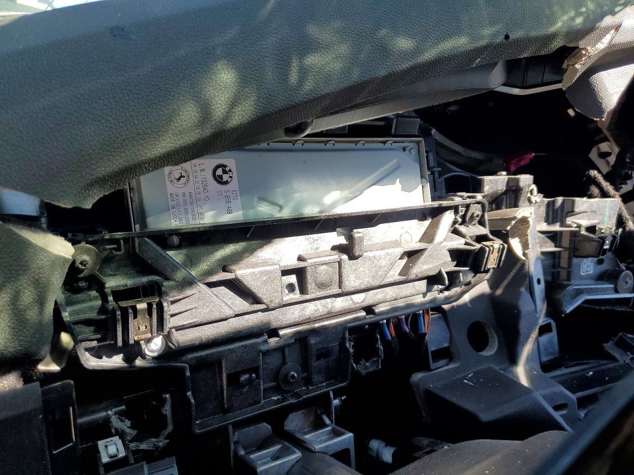 2025 BMW M4 Competition - zdjęcie 9