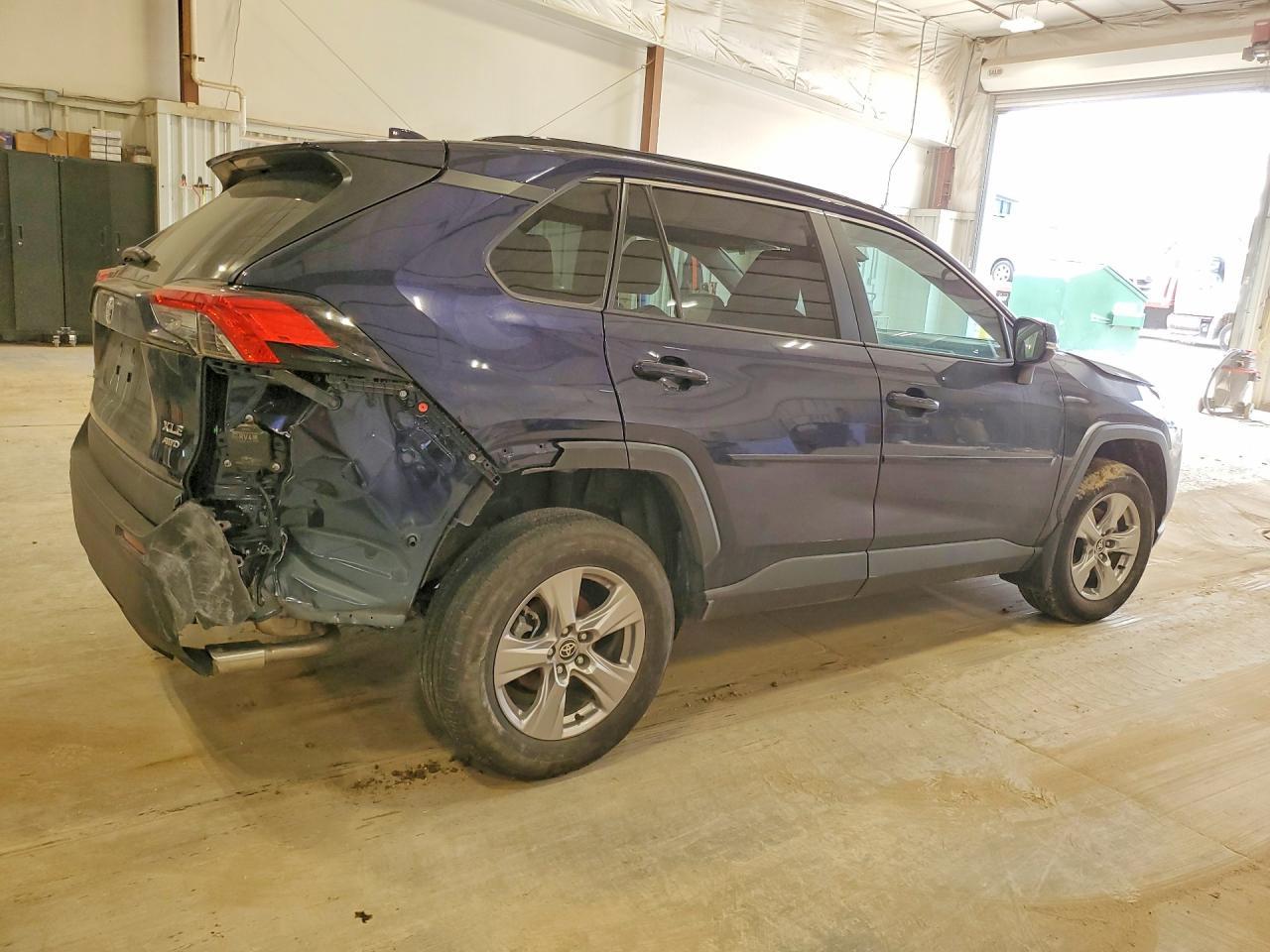 2025 Toyota Rav4 Xle - zdjęcie 3