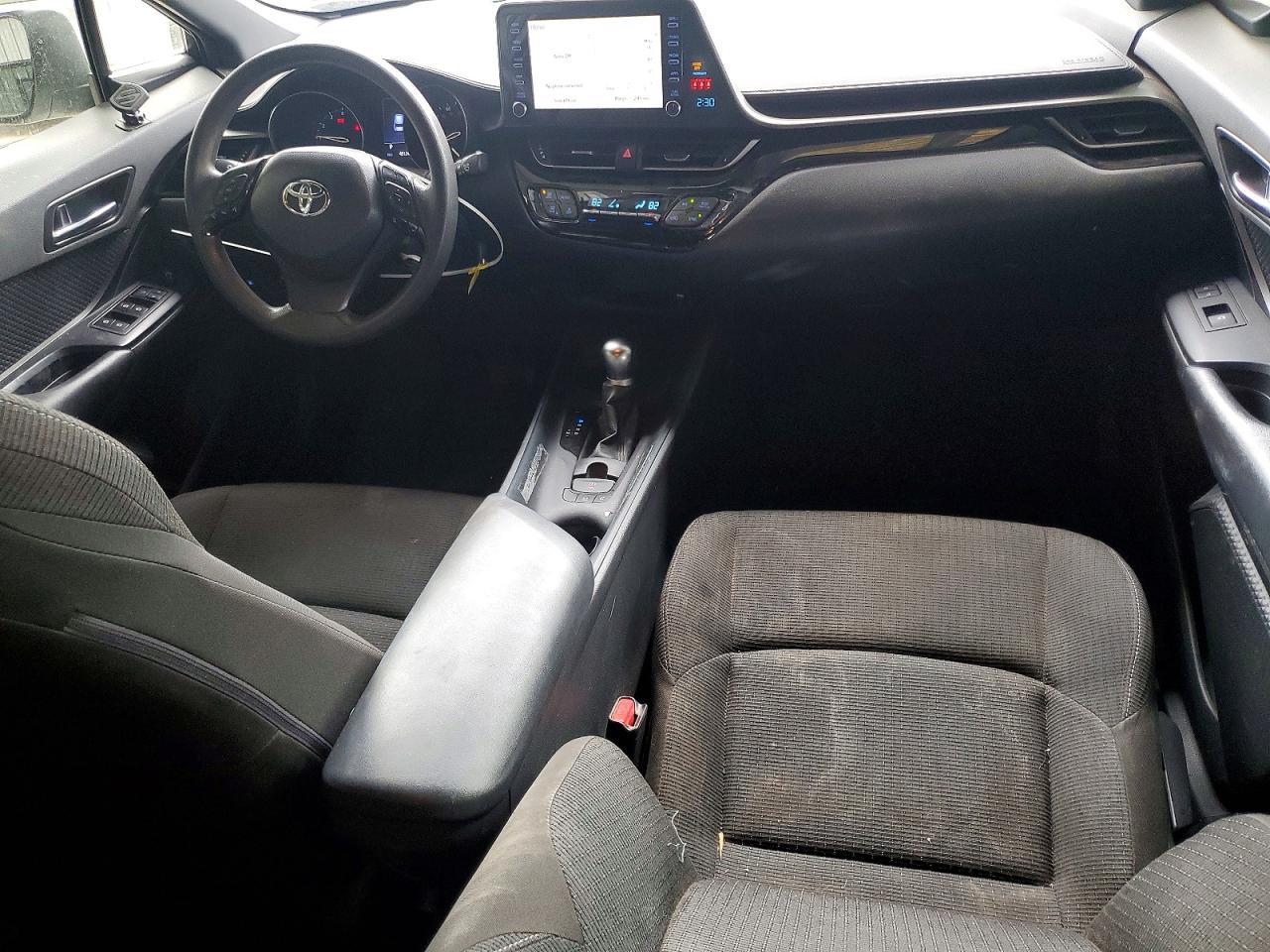 2019 Toyota C-Hr Le - zdjęcie 8