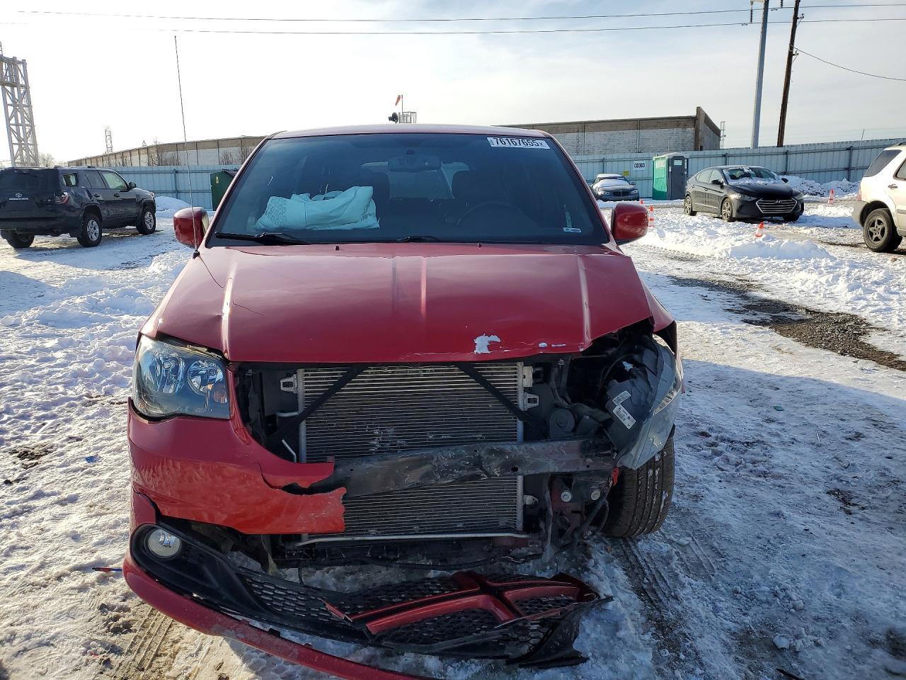 2015 Dodge Grand Caravan R/T - zdjęcie 5