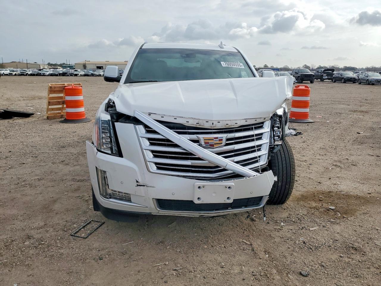 2019 Cadillac Escalade Platinum - zdjęcie 5
