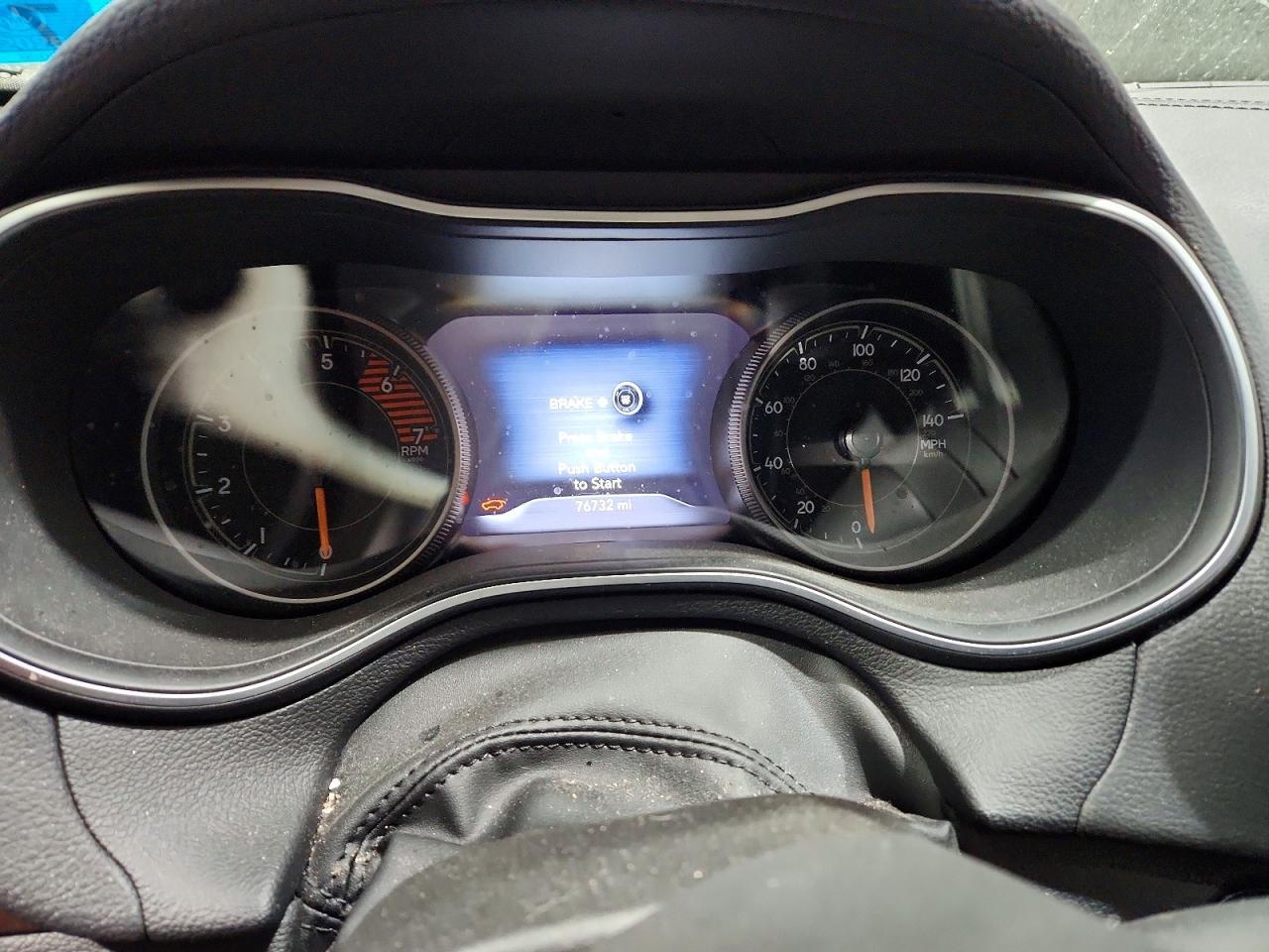 2022 Jeep Cherokee Latitude Lux - zdjęcie 9