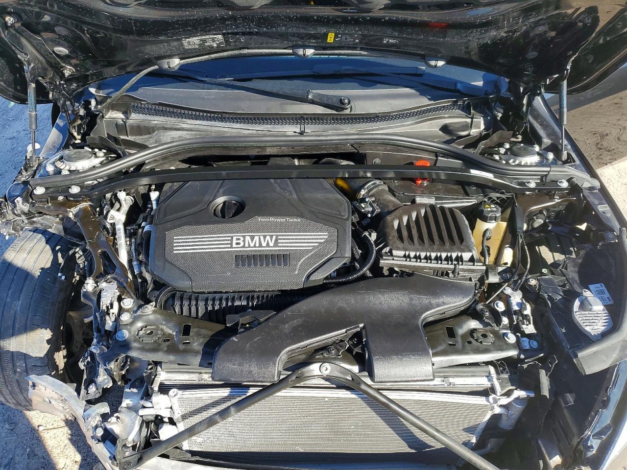 2024 BMW 228Xi - zdjęcie 11