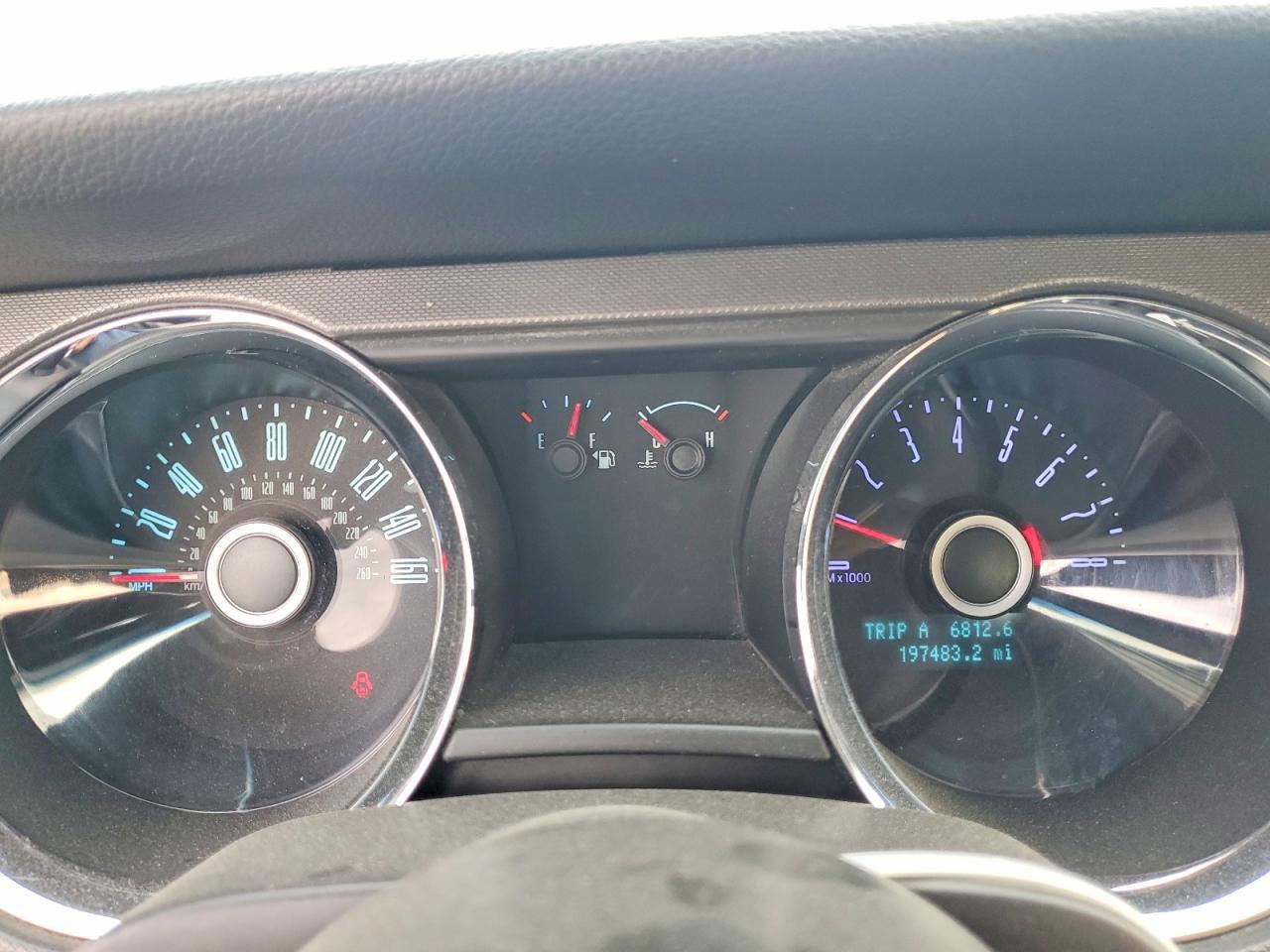 2014 Ford Mustang - zdjęcie 9