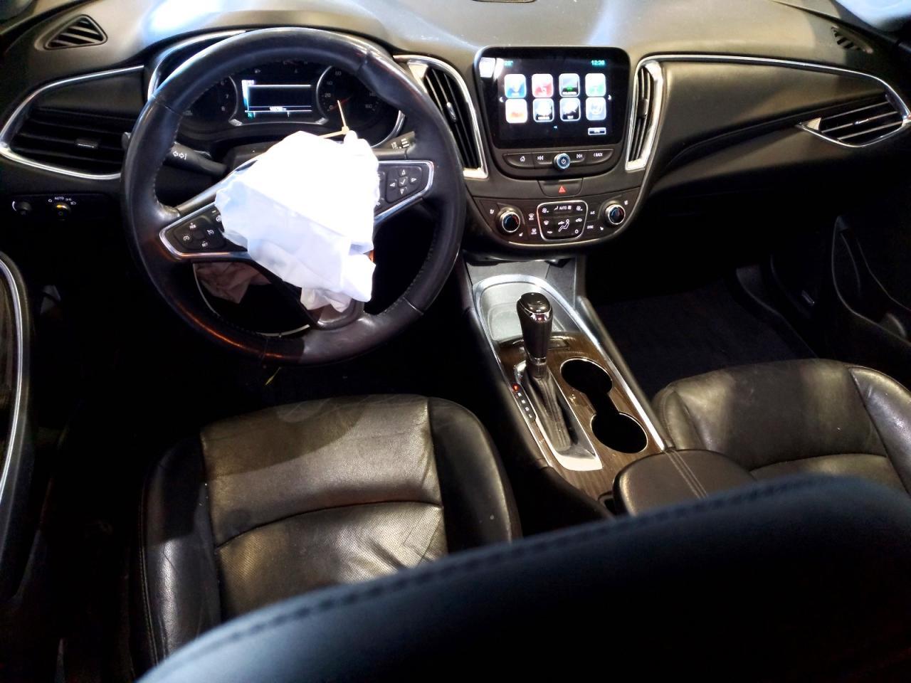 2017 Chevrolet Malibu Premier - zdjęcie 8