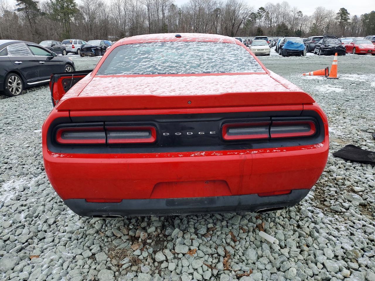2020 Dodge Challenger Sxt - zdjęcie 6