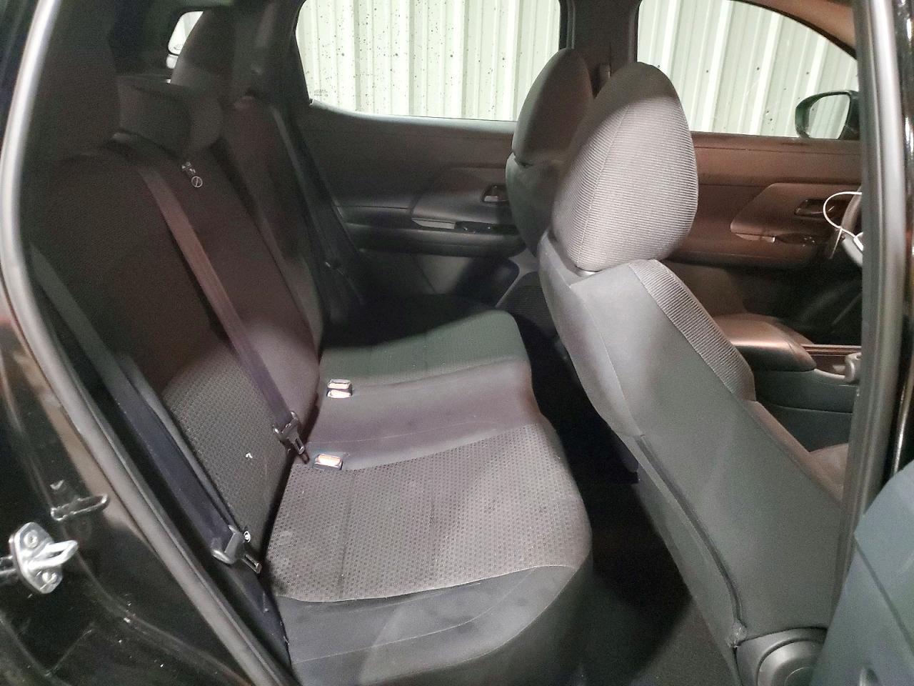 2025 Nissan Kicks S - zdjęcie 11