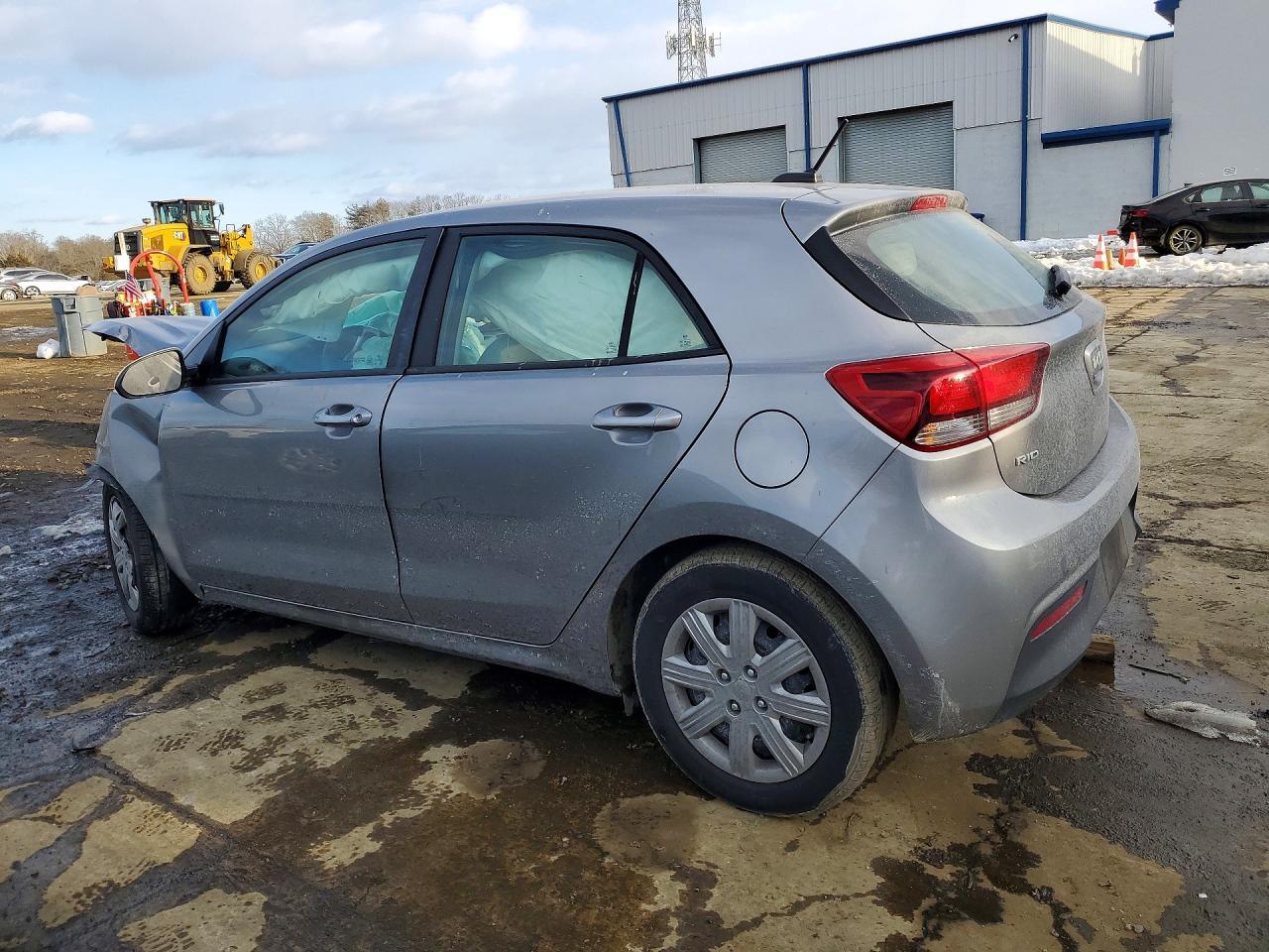 2022 Kia Rio 5-Door S - zdjęcie 2