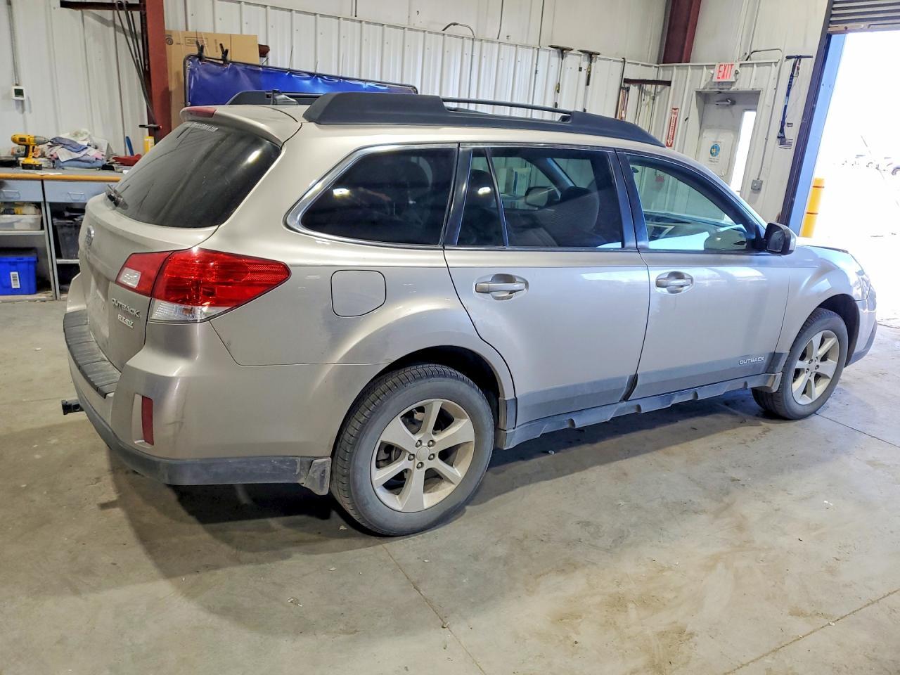 2014 Subaru Outback 2.5I Premium - zdjęcie 3