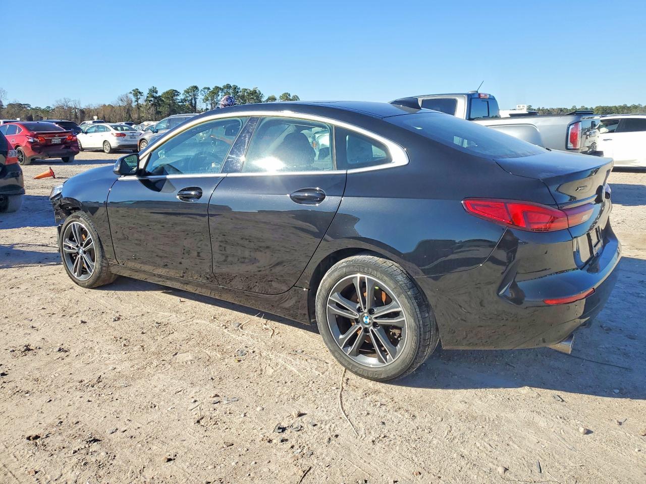 BMW Seria 2 - zdjęcie 2