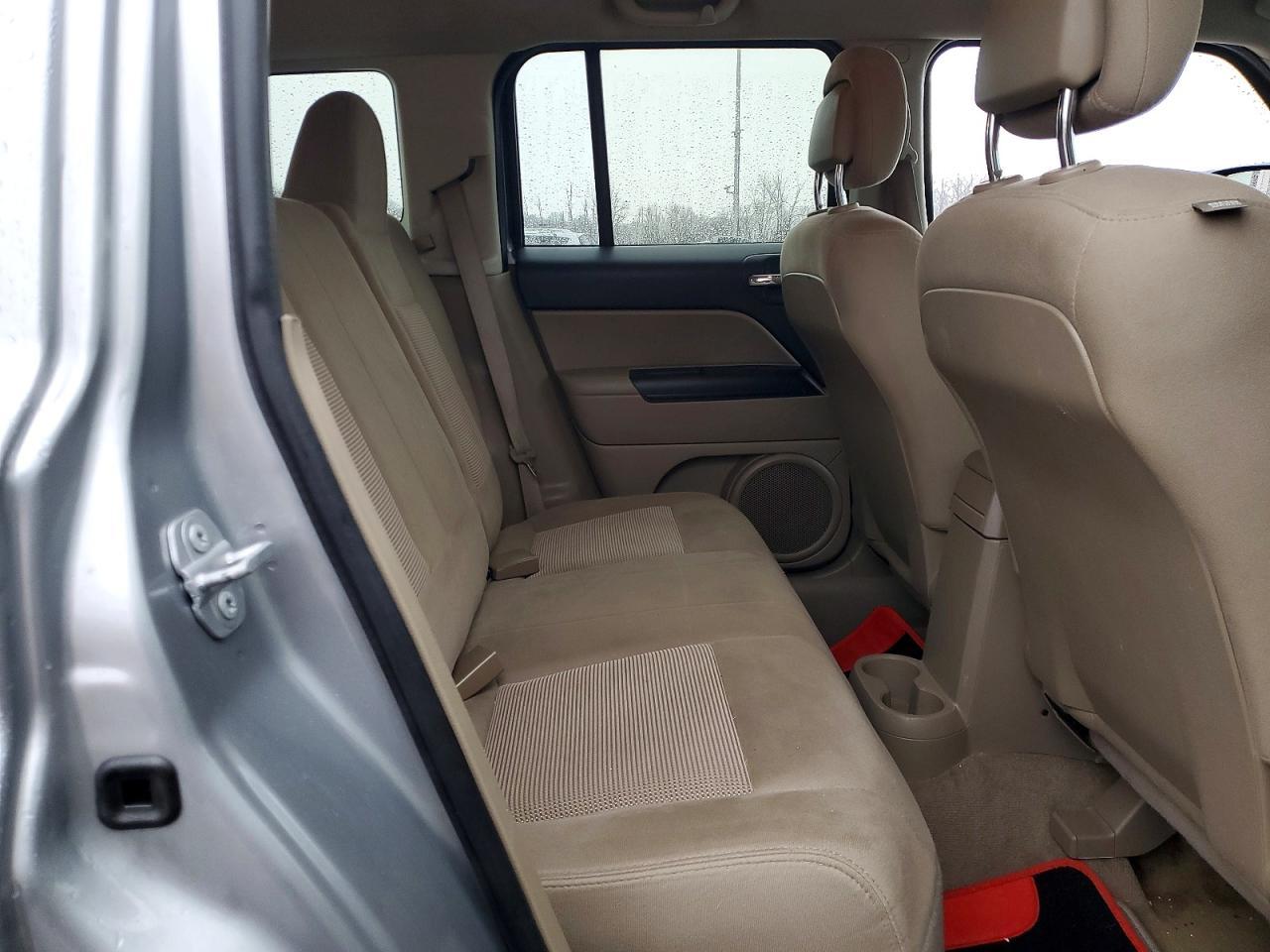 2016 Jeep Patriot Sport - zdjęcie 11