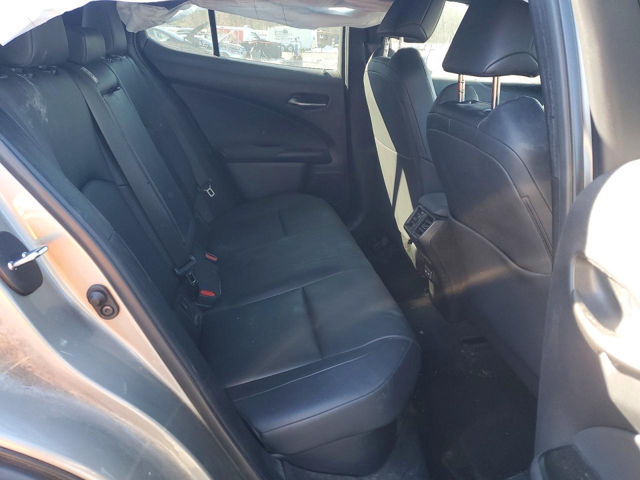 2021 Lexus Ux 250H - zdjęcie 11