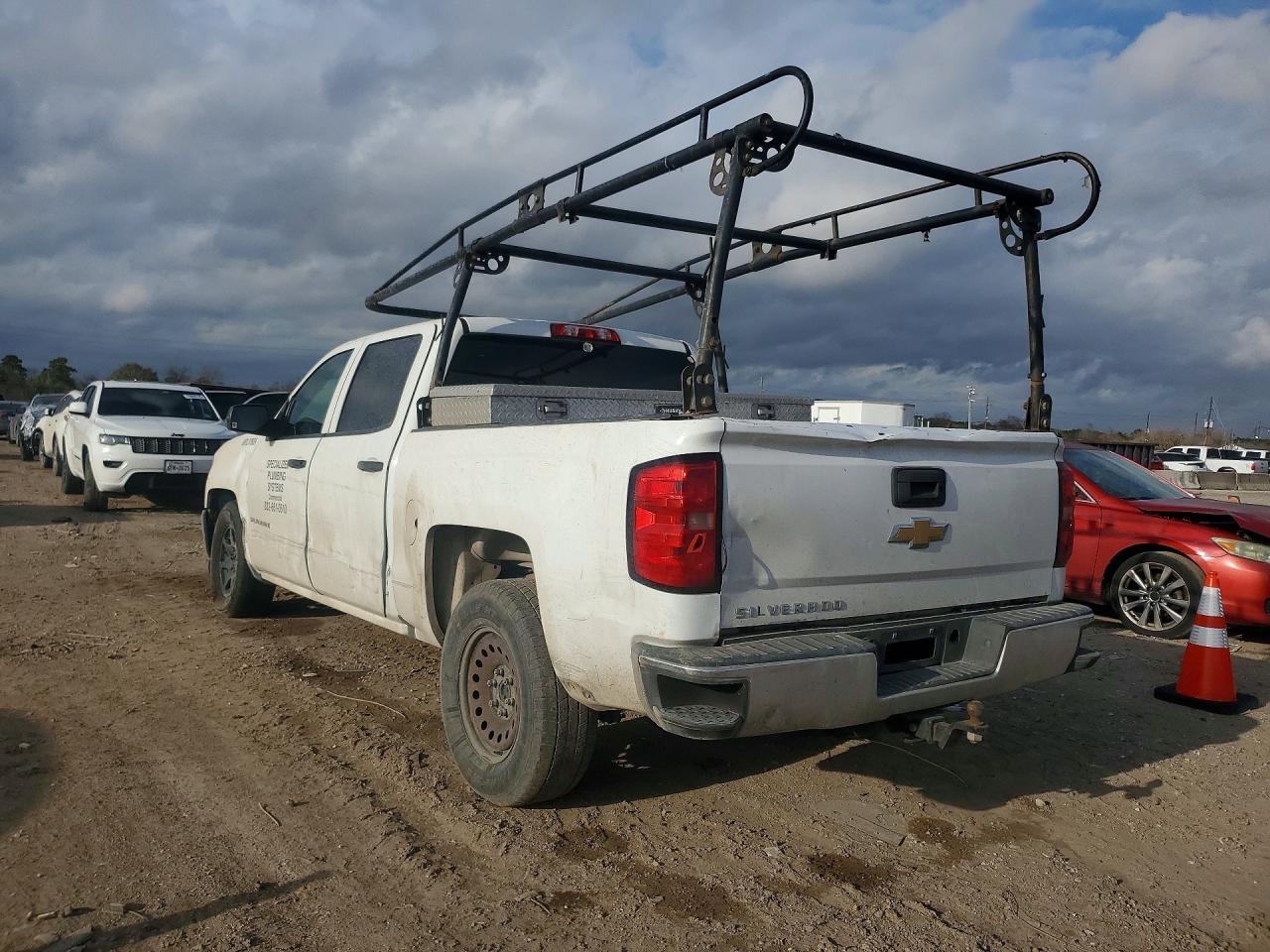 2016 Chevrolet Silverado C1500 - zdjęcie 2