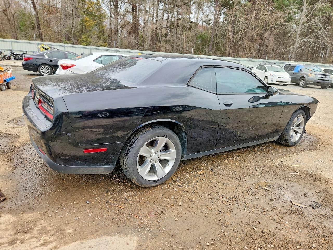 2016 Dodge Challenger Sxt - zdjęcie 3