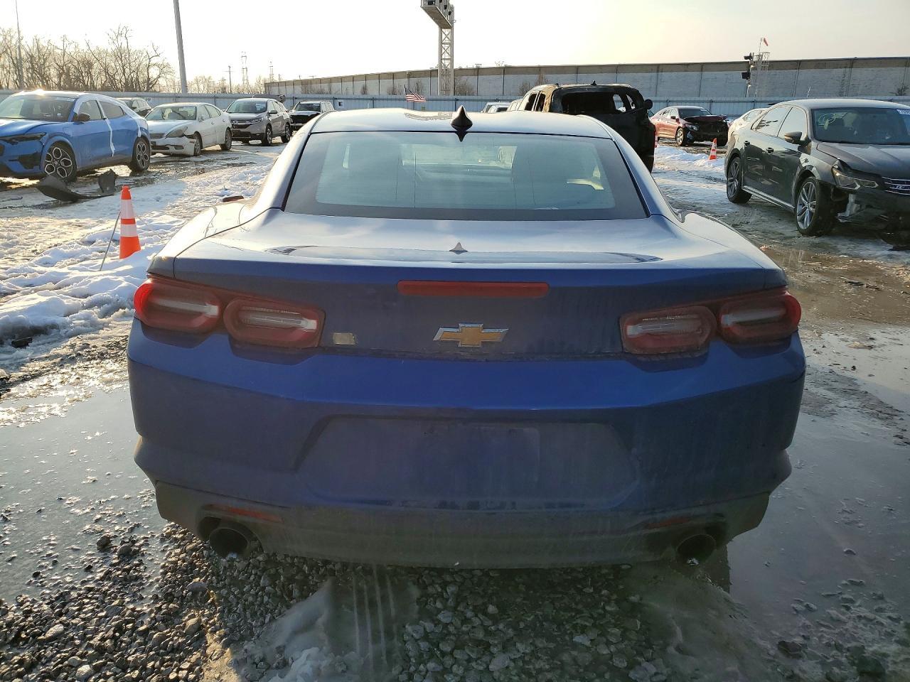 2019 Chevrolet Camaro Ls - zdjęcie 6