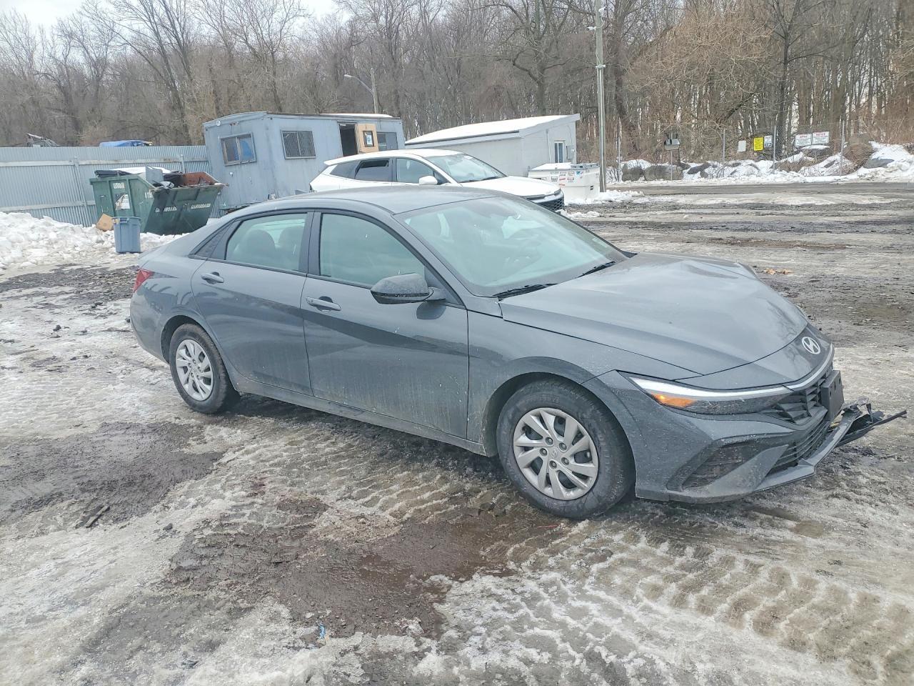 2025 Hyundai Elantra Sel Sport - zdjęcie 4