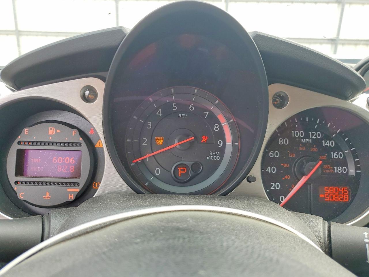 2016 Nissan 370Z Base - zdjęcie 9