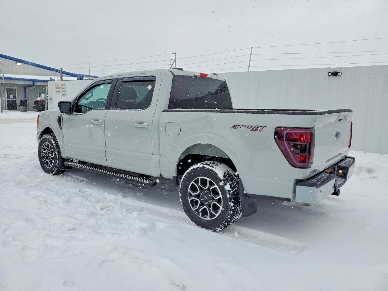 2023 Ford F150 Supercrew - zdjęcie 2