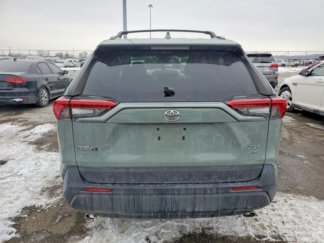 2021 Toyota Rav4 Xle - zdjęcie 6