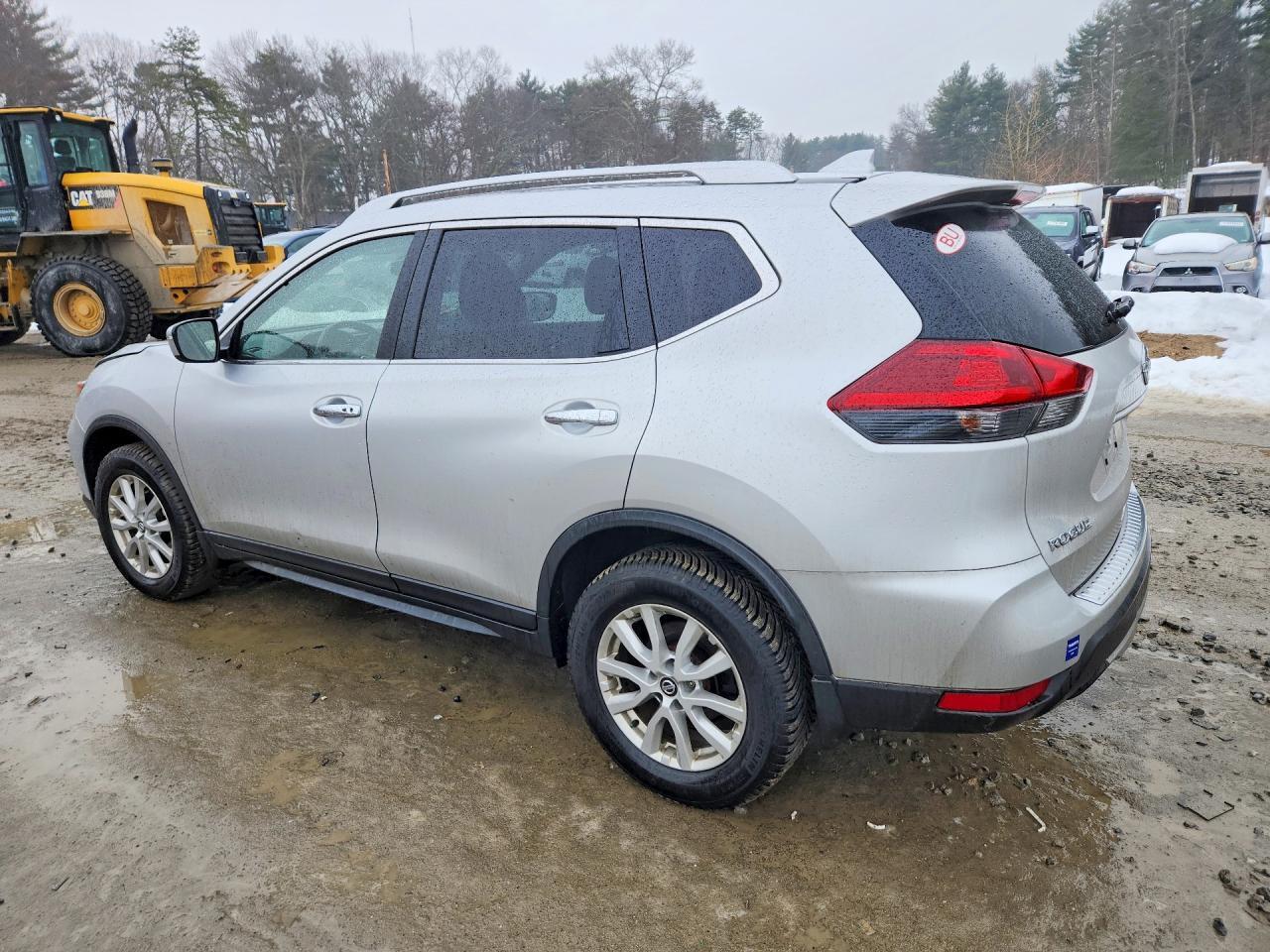 2018 Nissan Rogue Sv - zdjęcie 2