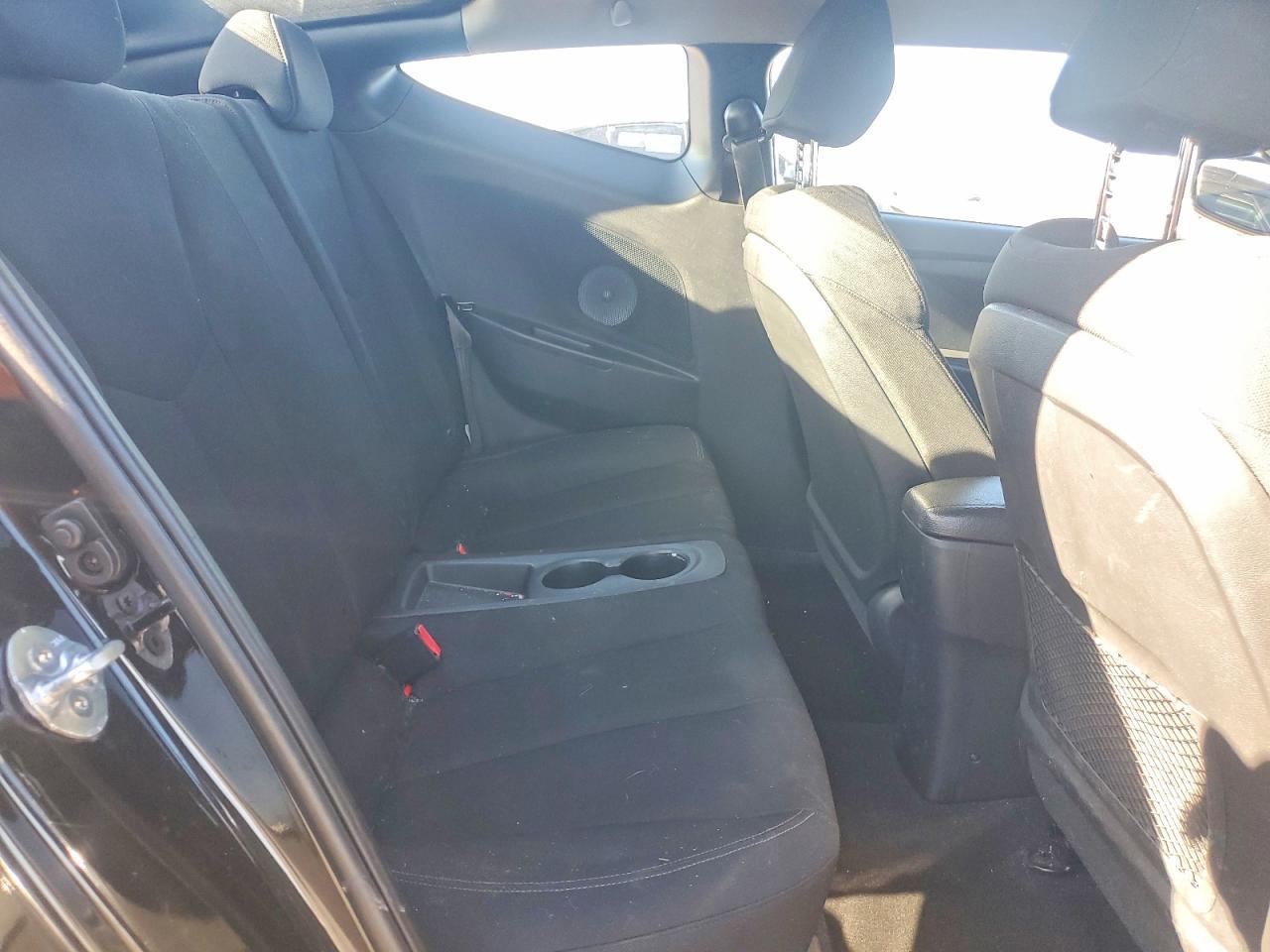 2016 Hyundai Veloster - zdjęcie 10