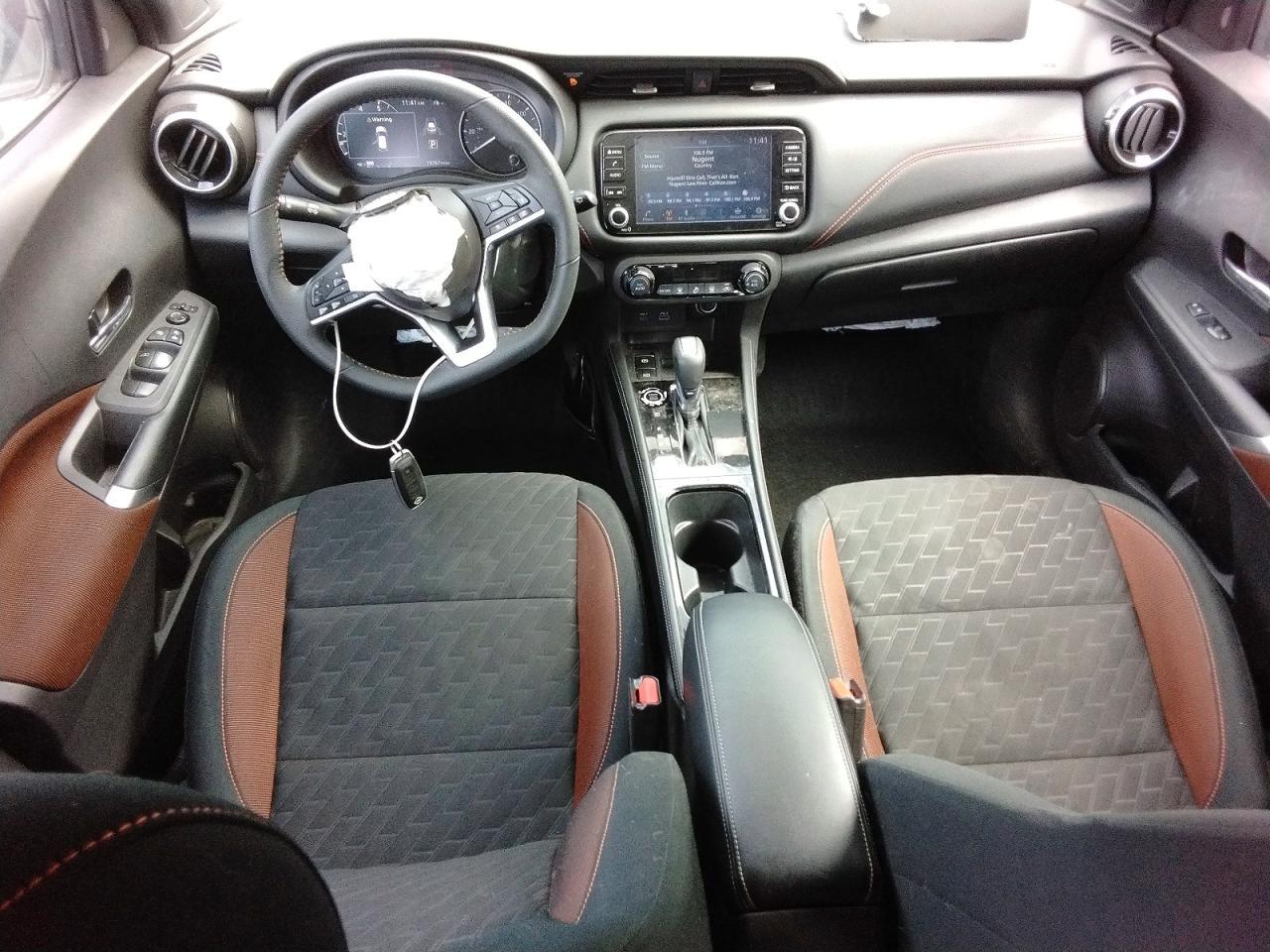 2024 Nissan Kicks Sr - zdjęcie 8