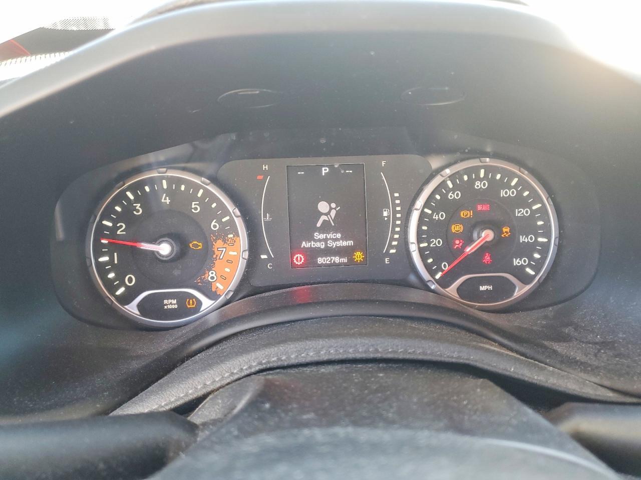 2015 Jeep Renegade Latitude - zdjęcie 9